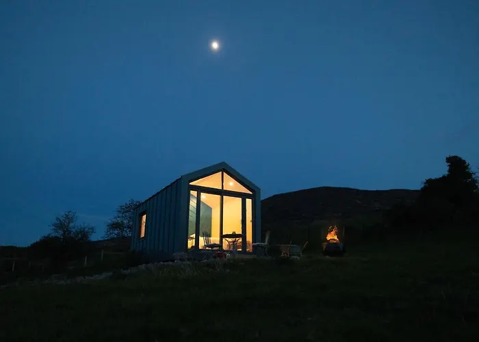 Oaklane Glamping Cabins