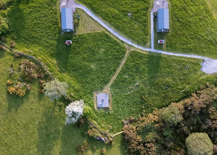 Oaklane Glamping Cabins